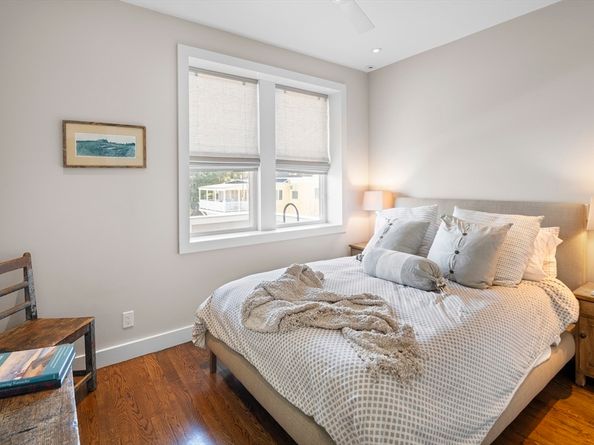 148 Huron Ave, Cambridge MA 02138