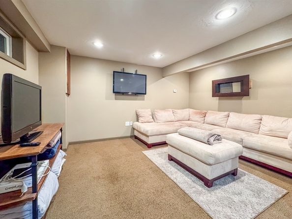114 Graham Hill Dr, Hanover MA 02339