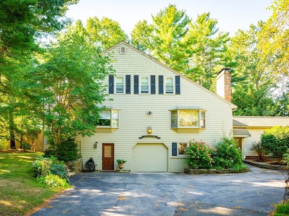 114 Graham Hill Dr, Hanover MA 02339