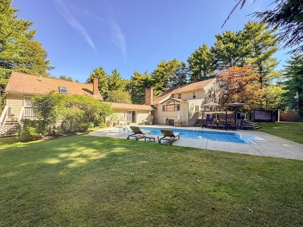114 Graham Hill Dr, Hanover MA 02339