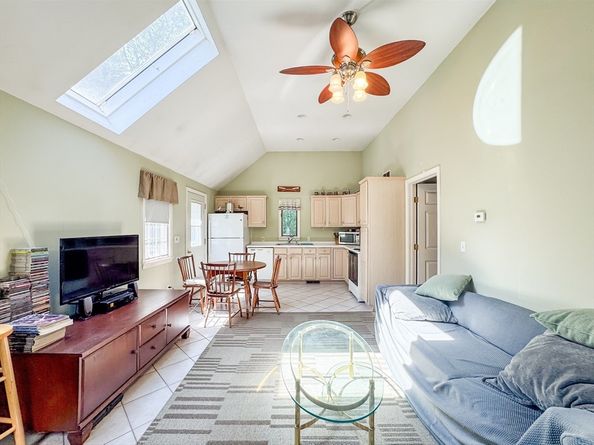 114 Graham Hill Dr, Hanover MA 02339
