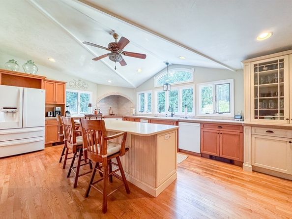 114 Graham Hill Dr, Hanover MA 02339