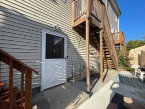 33 Sigel B, Worcester MA 01610