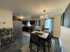33 Sigel B, Worcester MA 01610