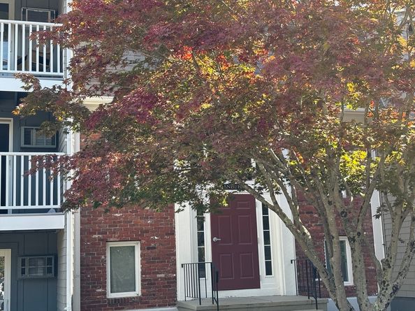 220 Bedford St D5, Bridgewater MA 02324