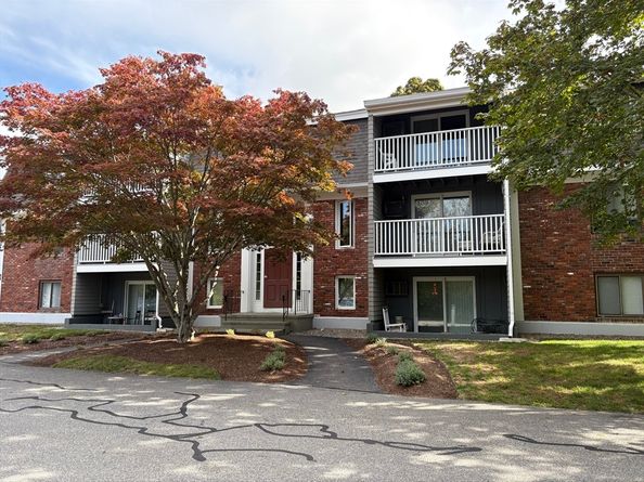 220 Bedford St D5, Bridgewater MA 02324