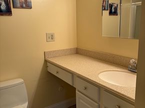 220 Bedford St D5, Bridgewater MA 02324