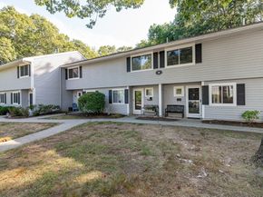 5 Beals Cove Rd E, Hingham MA 02043
