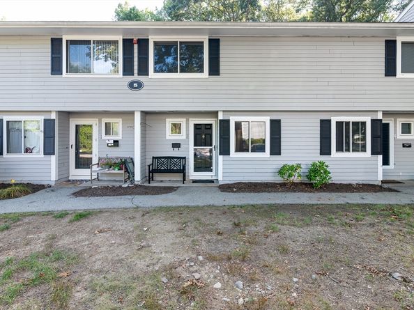 5 Beals Cove Rd E, Hingham MA 02043