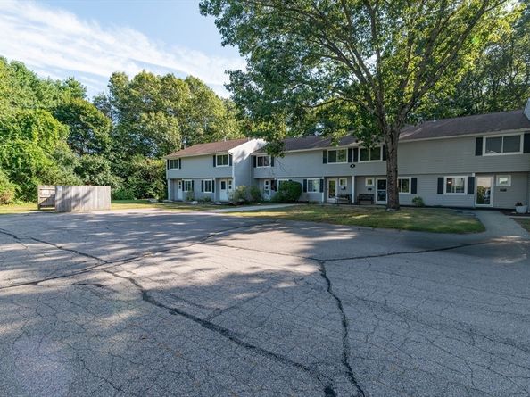 5 Beals Cove Rd E, Hingham MA 02043