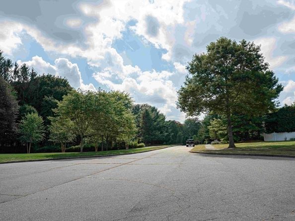 30 Powderhorn Ln, Holliston MA 01746
