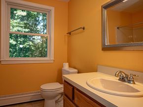30 Powderhorn Ln, Holliston MA 01746