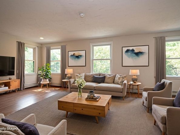 30 Powderhorn Ln, Holliston MA 01746