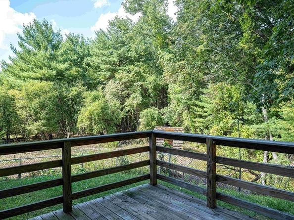 30 Powderhorn Ln, Holliston MA 01746