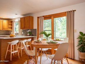 30 Powderhorn Ln, Holliston MA 01746