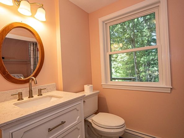 30 Powderhorn Ln, Holliston MA 01746