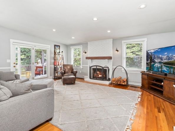 266 West Street, Reading MA 01867