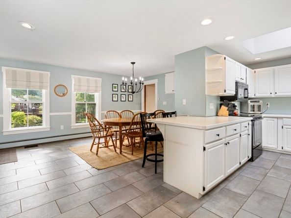 266 West Street, Reading MA 01867