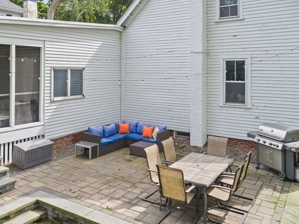 266 West Street, Reading MA 01867