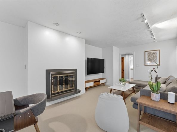 31 West Boulevard Rd, Newton MA 02459