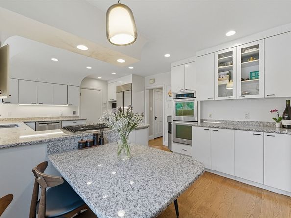 31 West Boulevard Rd, Newton MA 02459