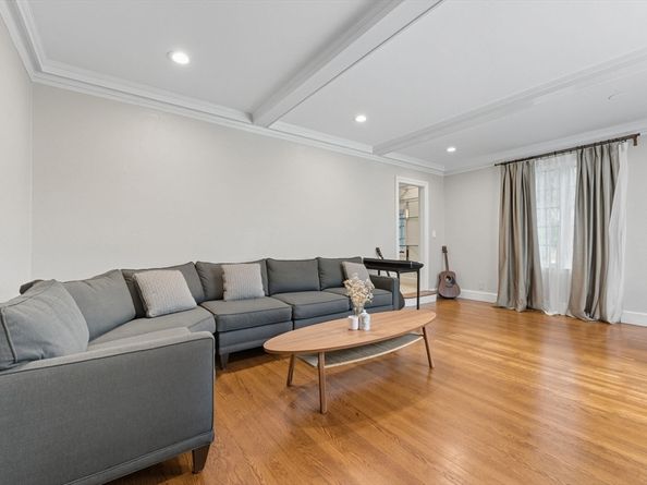 31 West Boulevard Rd, Newton MA 02459
