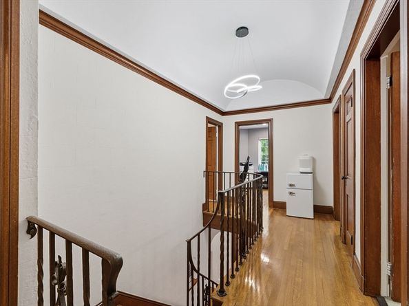31 West Boulevard Rd, Newton MA 02459