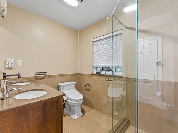 31 West Boulevard Rd, Newton MA 02459