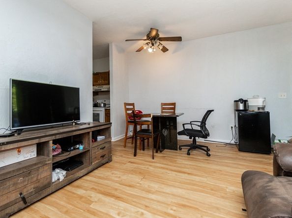 292 Hollis St, Framingham MA 01702