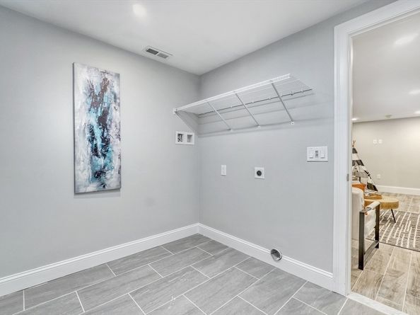 33 Hamilton St 1, Medford MA 02155
