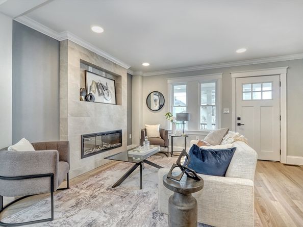 33 Hamilton St 1, Medford MA 02155