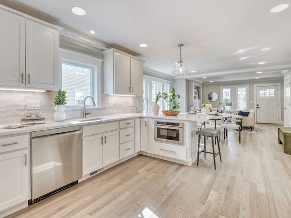 33 Hamilton St 1, Medford MA 02155