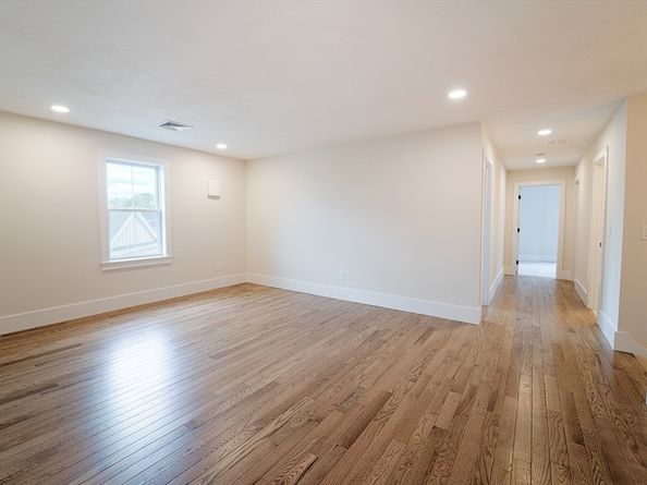 20 Metacomet Road 20, West Bridgewater MA 02379