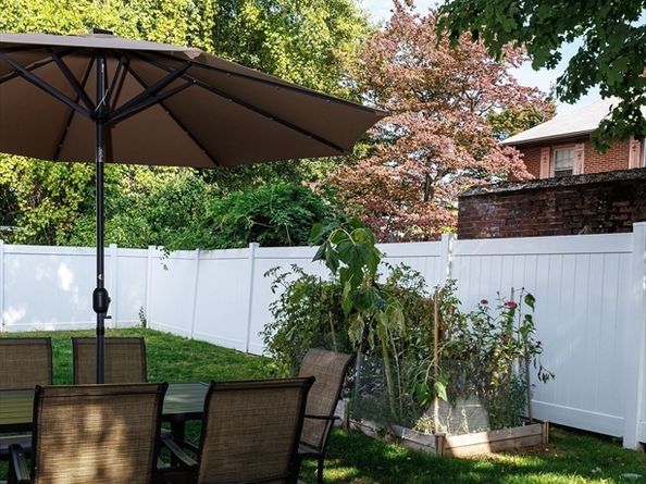324 Adams 2, Newton MA 02458