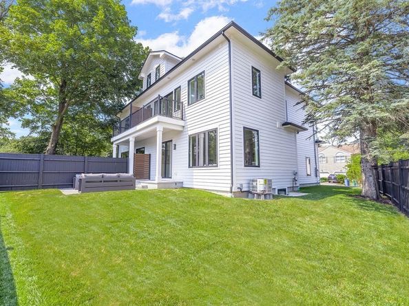 42 Otis R, Needham MA 02492
