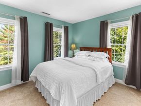 10 Dunham Pond Rd, Lakeville MA 02347