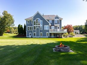 10 Dunham Pond Rd, Lakeville MA 02347