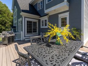 10 Dunham Pond Rd, Lakeville MA 02347