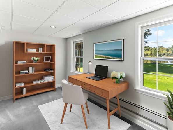10 Dunham Pond Rd, Lakeville MA 02347