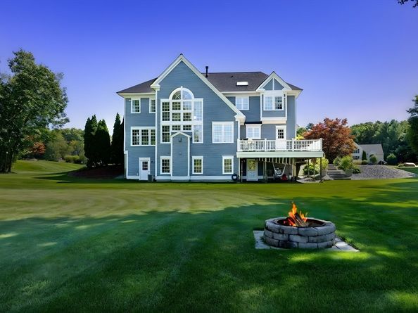 10 Dunham Pond Rd, Lakeville MA 02347