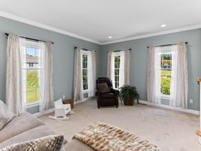 10 Dunham Pond Rd, Lakeville MA 02347