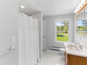 10 Dunham Pond Rd, Lakeville MA 02347