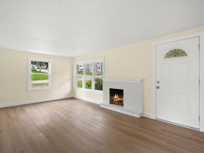 34 Rockland Road, Auburn MA 01501