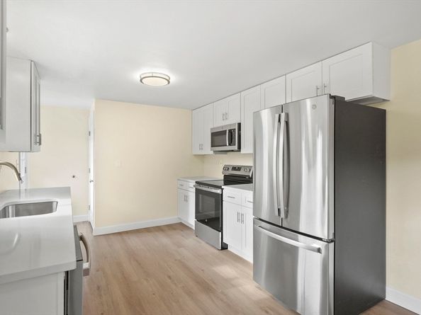 34 Rockland Road, Auburn MA 01501