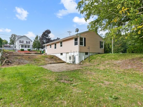 34 Rockland Road, Auburn MA 01501