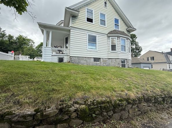 12 Stoneland Rd, Worcester MA 01603