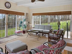 5 Main Dr, Wenham MA 01984
