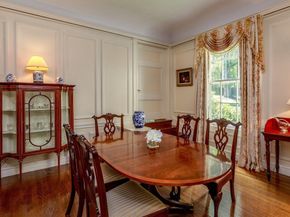 5 Main Dr, Wenham MA 01984