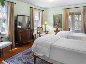 5 Main Dr, Wenham MA 01984