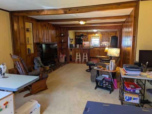 12 Lovering St, Medway MA 02053